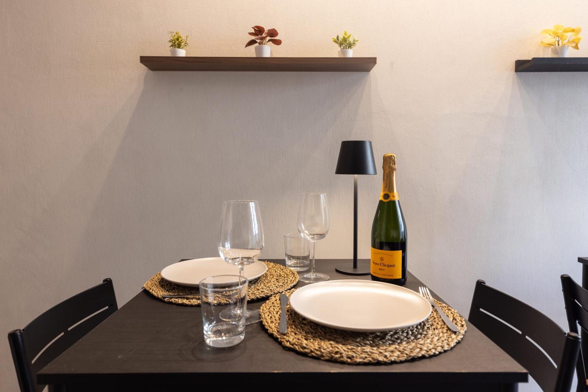 Urban Chic Luxury Suite Apartments Róma Kültér fotó